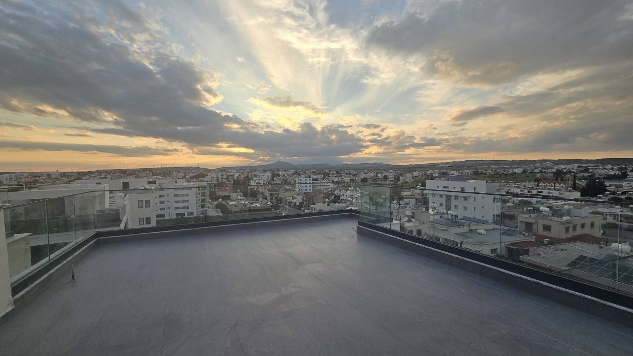 Appartement à Kamares, Chypre, 114 m² - image 2