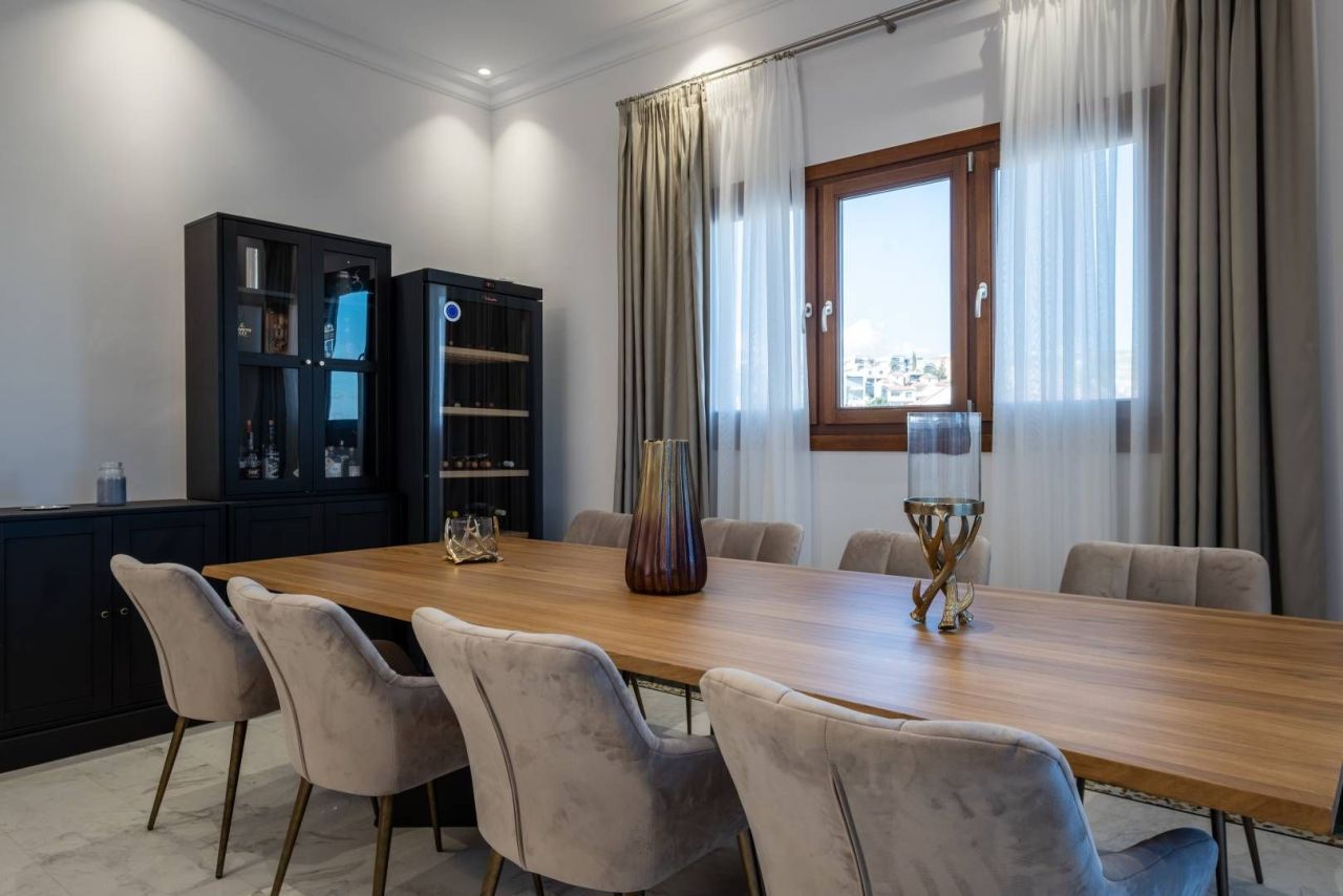 Maison à Mouttagiaka, Chypre, 650 m² - image 10