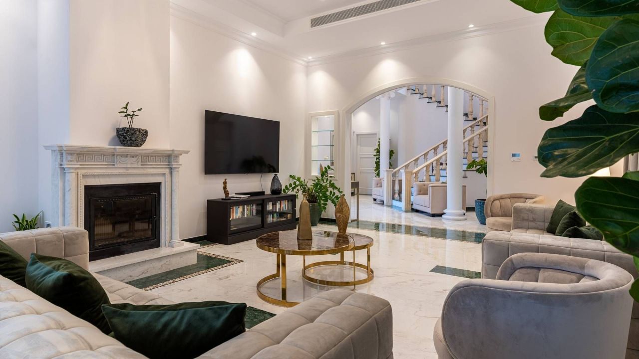 Maison à Mouttagiaka, Chypre, 650 m² - image 11