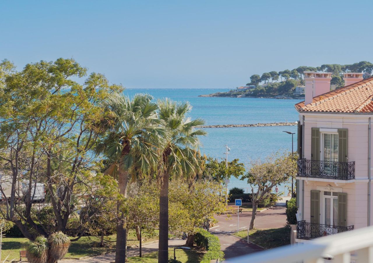 Apartment in Antibes, Frankreich, 120 m² - Foto 1