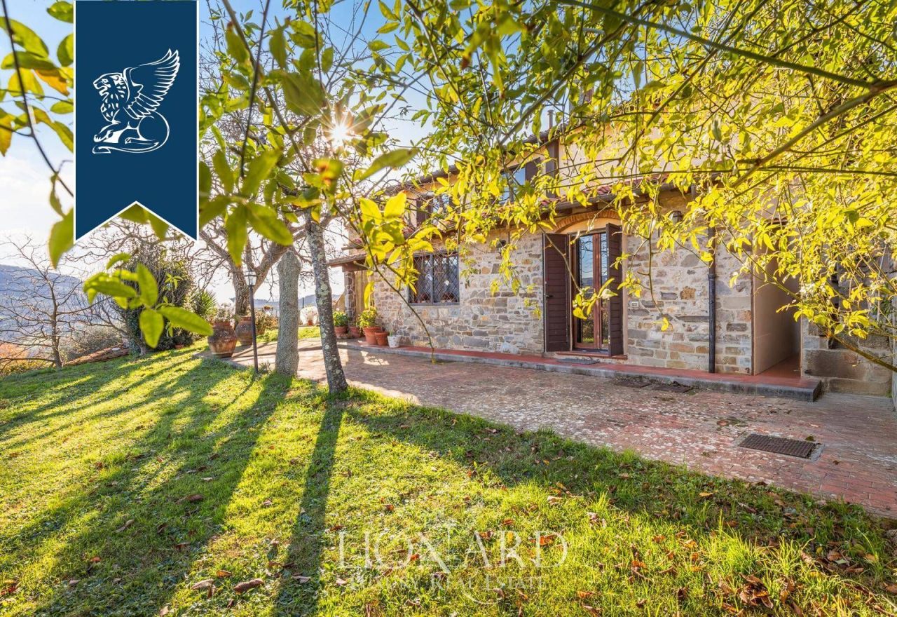 Granja en Florencia, Italia, 1 600 m² - imagen 5