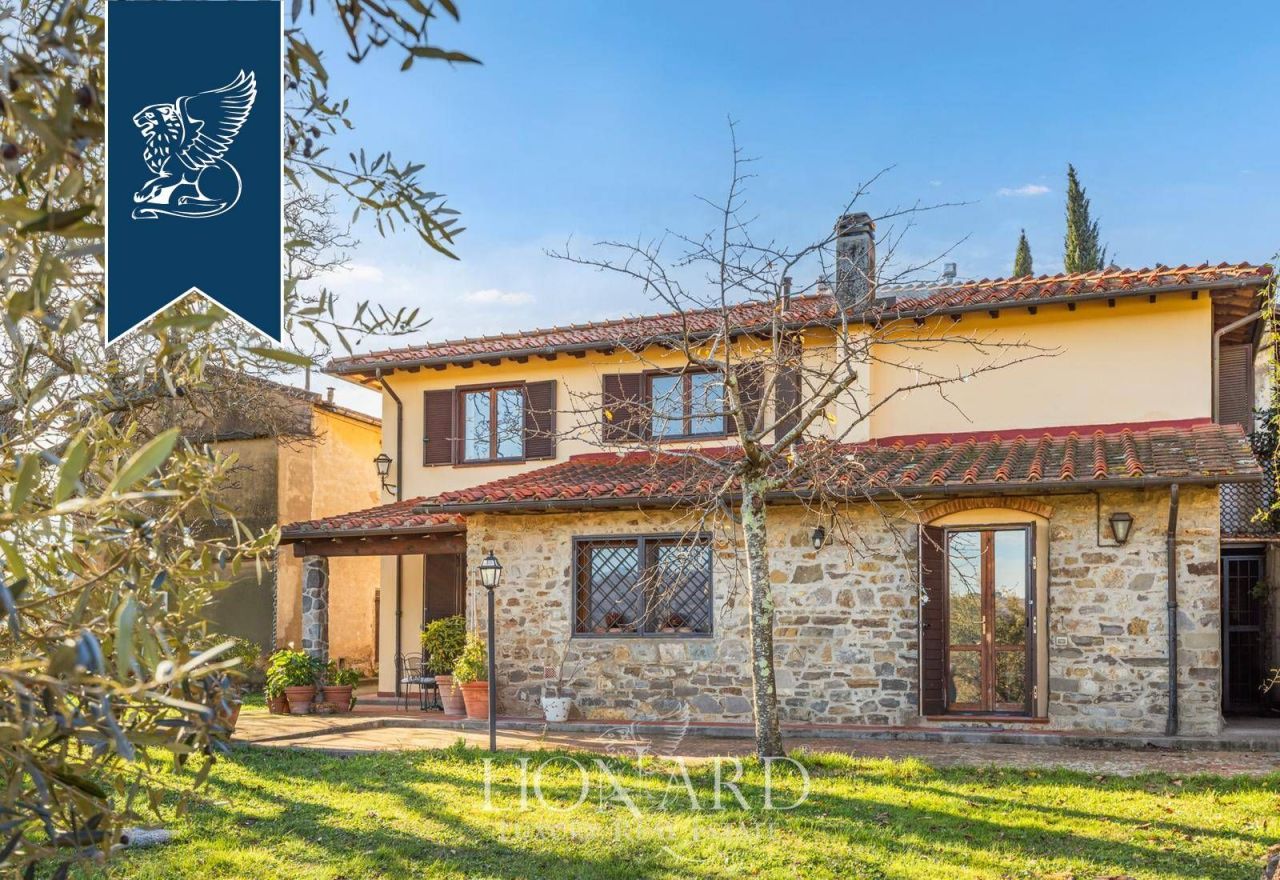 Granja en Florencia, Italia, 1 600 m² - imagen 6