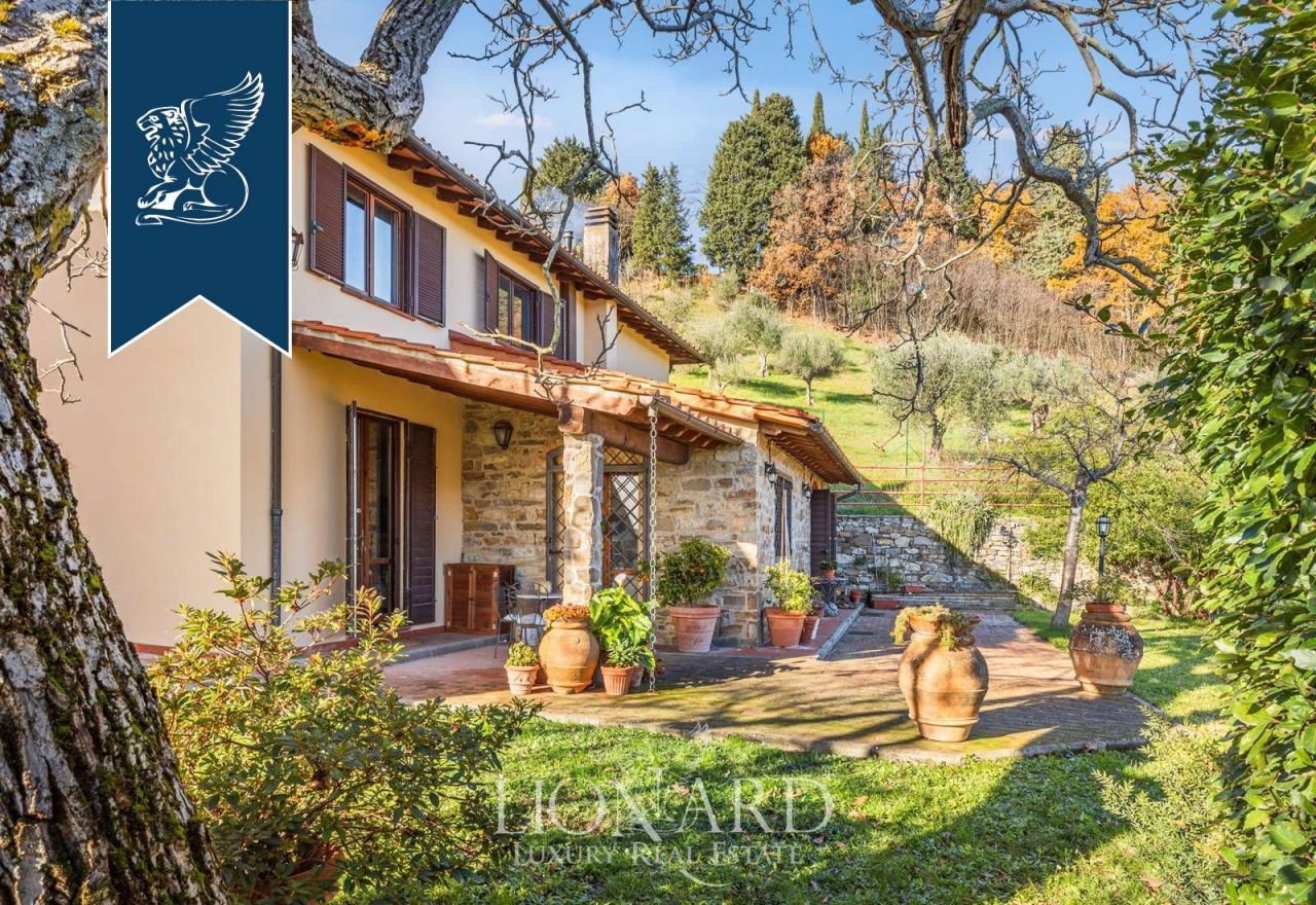 Granja en Florencia, Italia, 1 600 m² - imagen 7