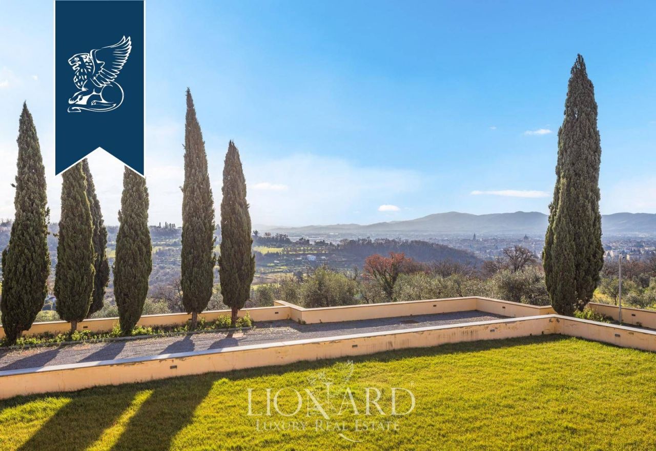 Villa in Pistoia, Italy, 1 800 m² - picture 9