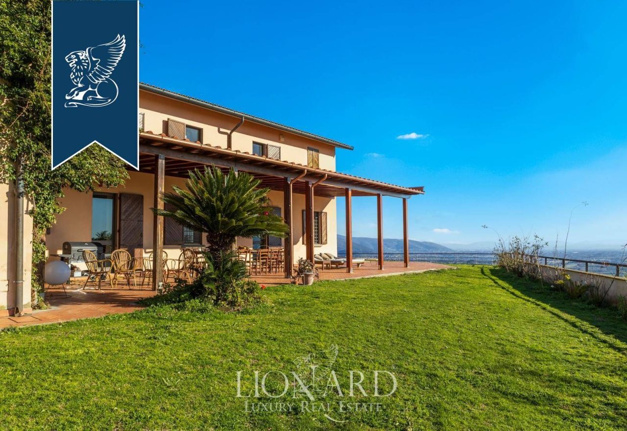 Villa in Pistoia, Italy, 850 m² - picture 10