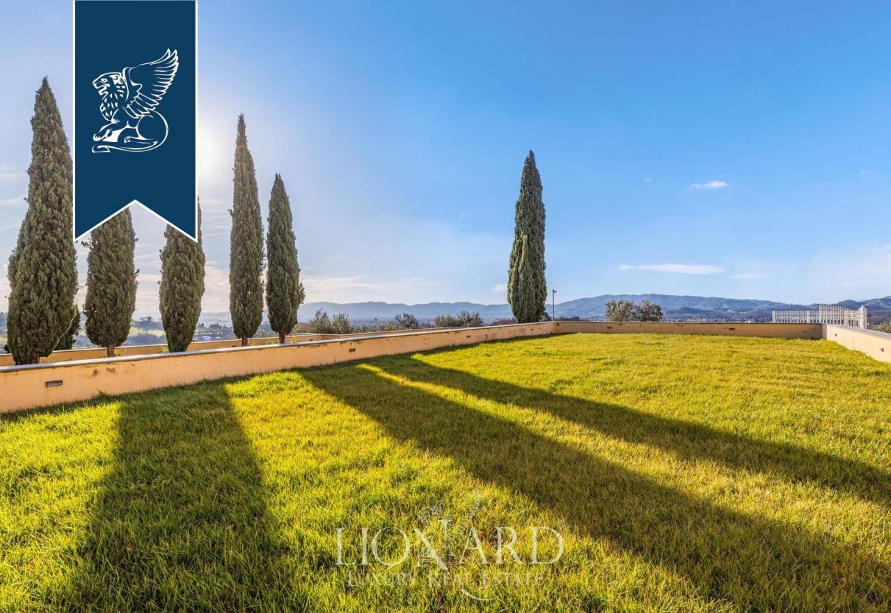 Villa in Pistoia, Italy, 1 800 m² - picture 10