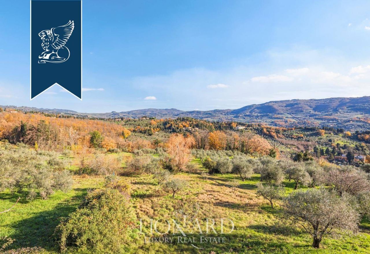 Granja en Florencia, Italia, 1 600 m² - imagen 11