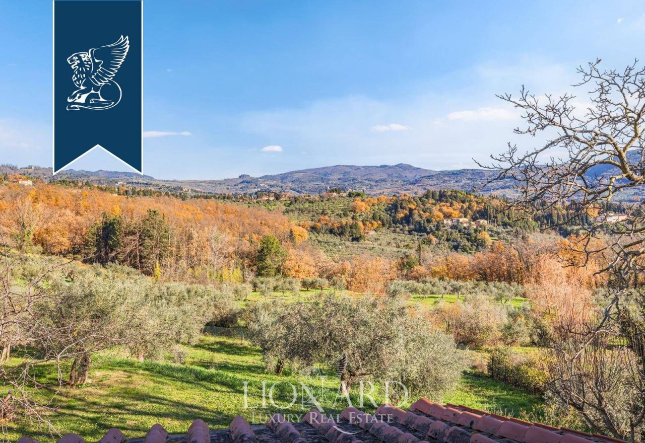 Granja en Florencia, Italia, 1 600 m² - imagen 12