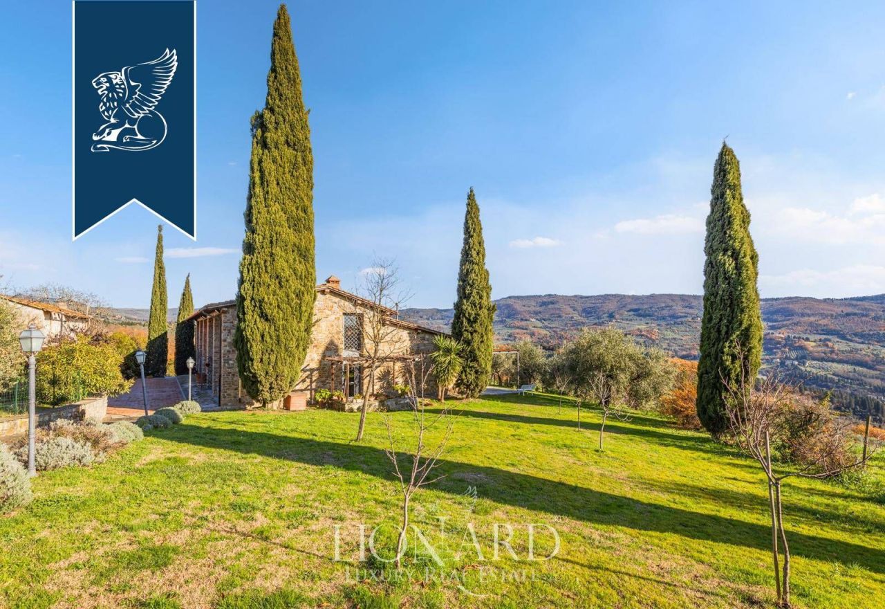 Granja en Florencia, Italia, 1 600 m² - imagen 13