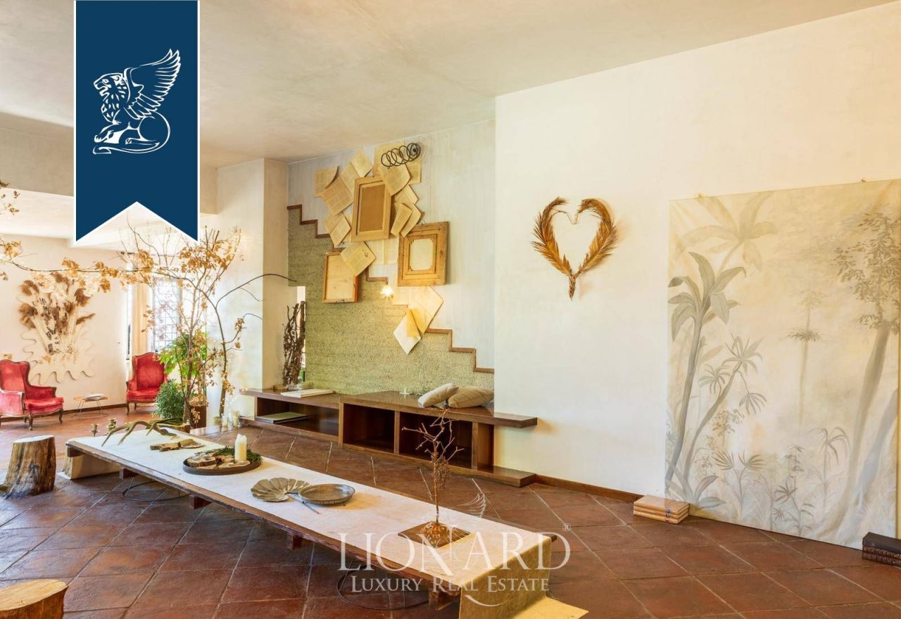 Villa in Pistoia, Italy, 850 m² - picture 14