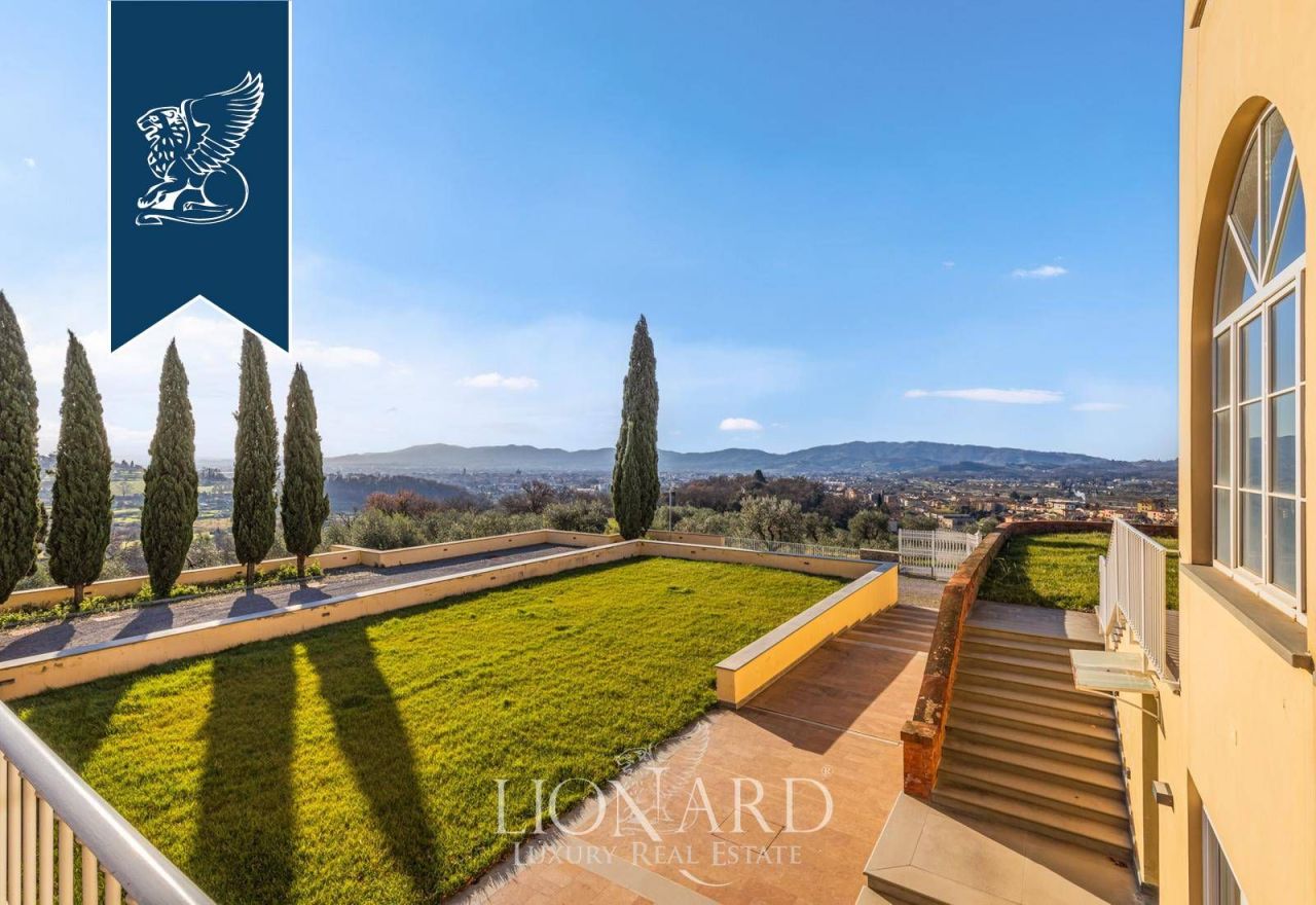 Villa in Pistoia, Italy, 1 800 m² - picture 14