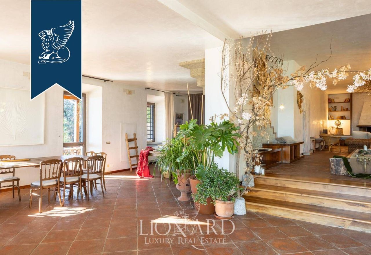 Villa in Pistoia, Italy, 850 m² - picture 16