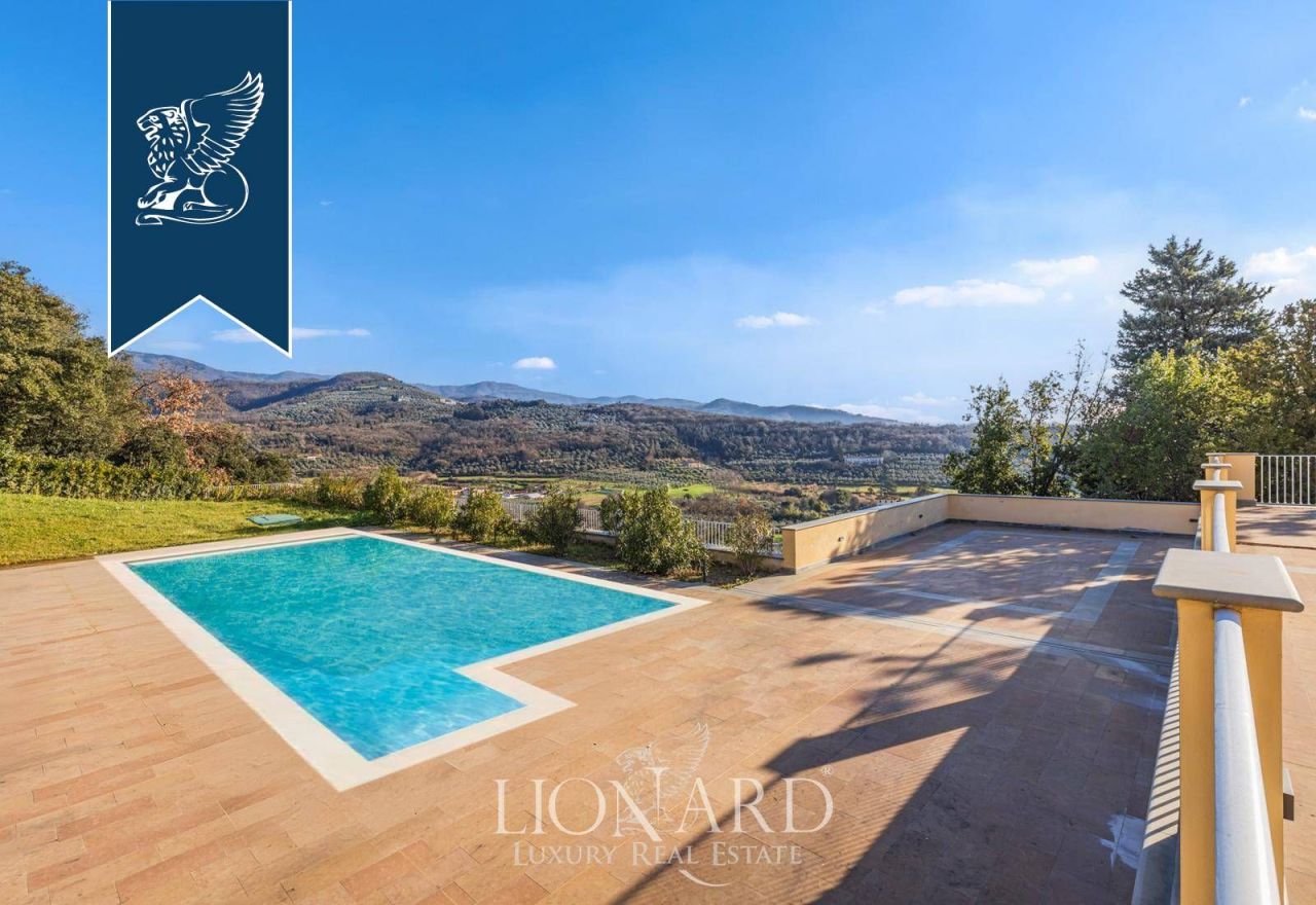 Villa in Pistoia, Italy, 1 800 m² - picture 16