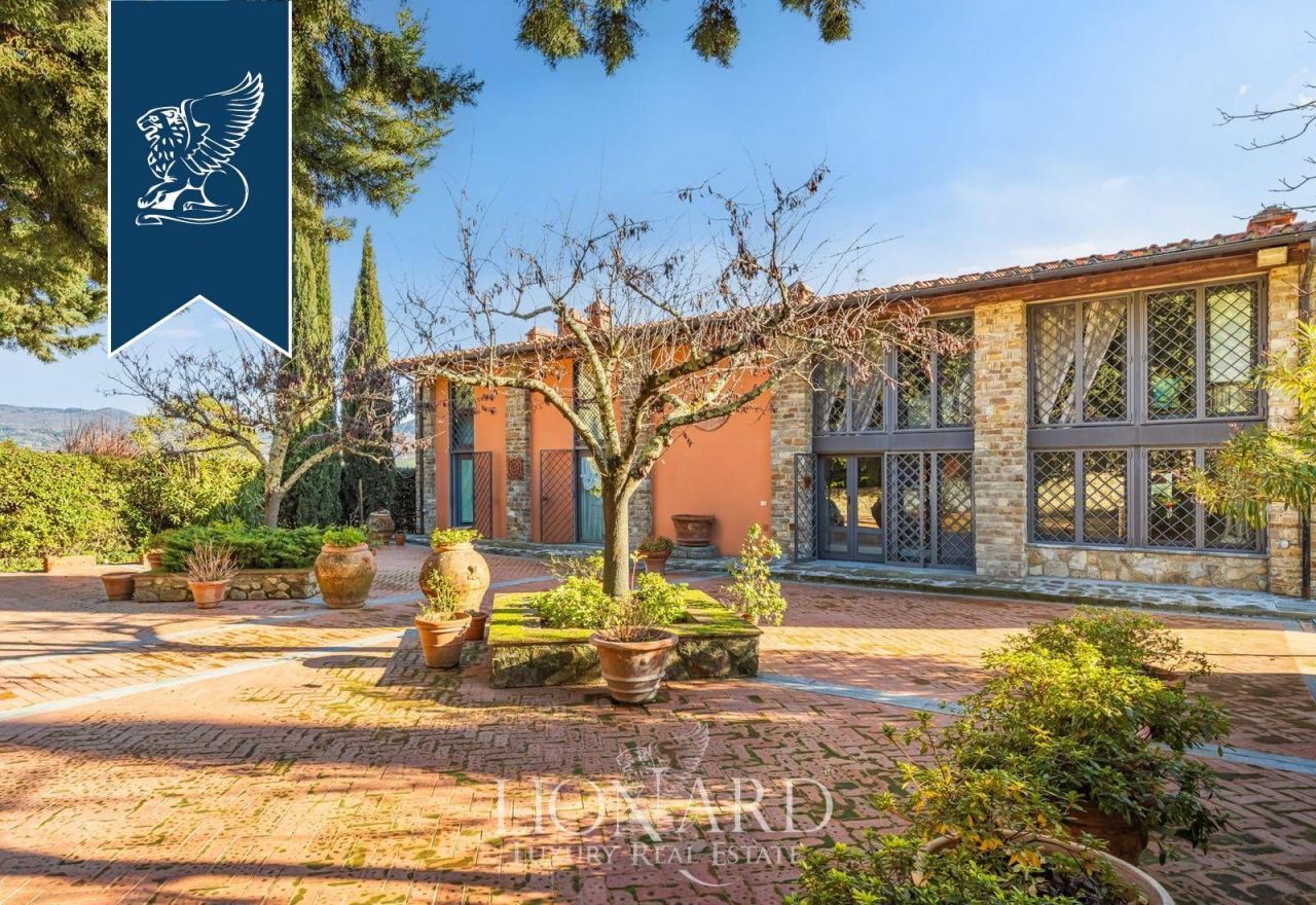 Granja en Florencia, Italia, 1 600 m² - imagen 19