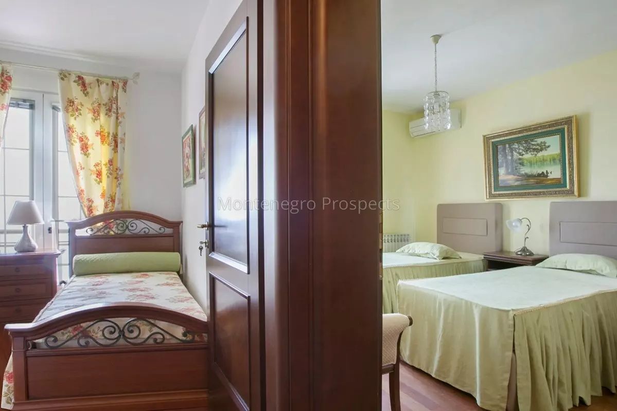 Villa à Sveti Stefan, Monténégro, 1 124 m² - image 9