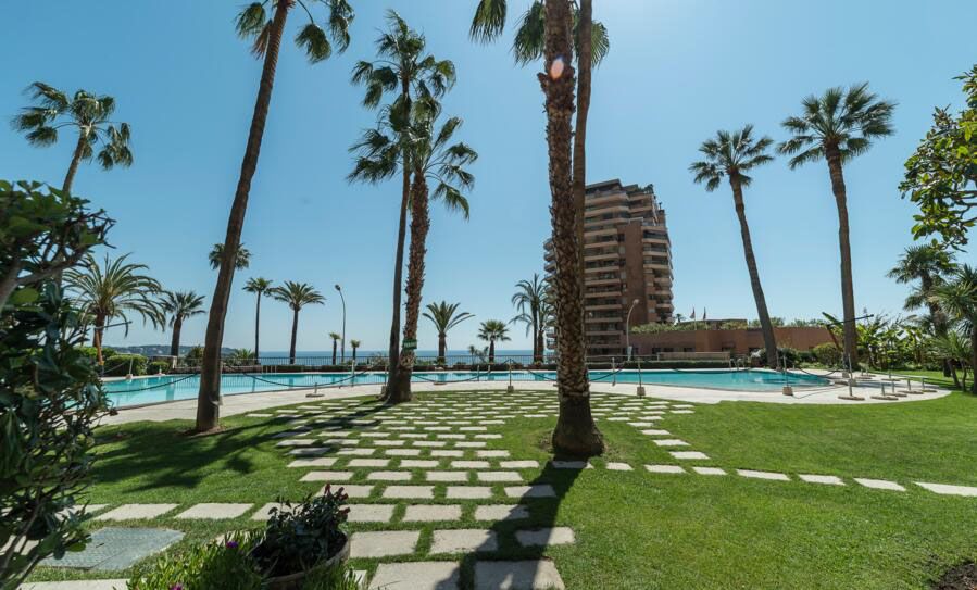 Appartement à Saint-Roman, Monaco, 73 m² - image 2