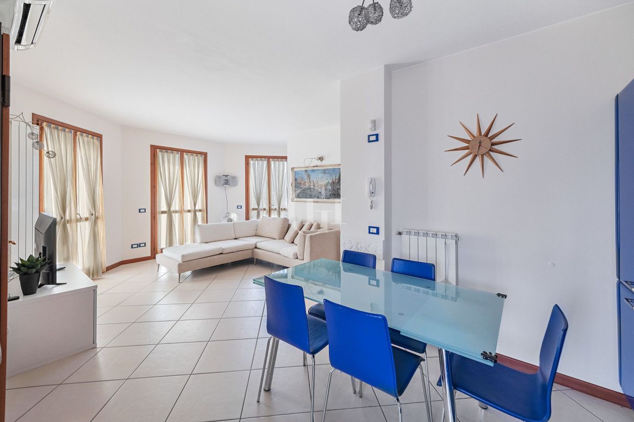 Appartamenti sul Lago di Garda, Italia, 140 m² - foto 5