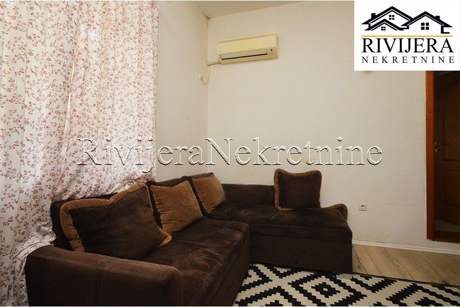 Wohnung in Tivat, Montenegro, 45 m² - Foto 1
