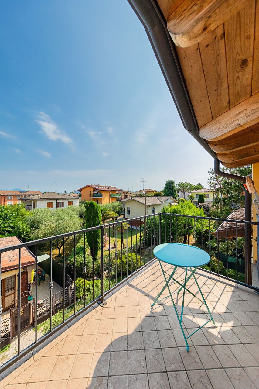 Apartamento por Lago de Garda, Italia, 90 m² - imagen 1