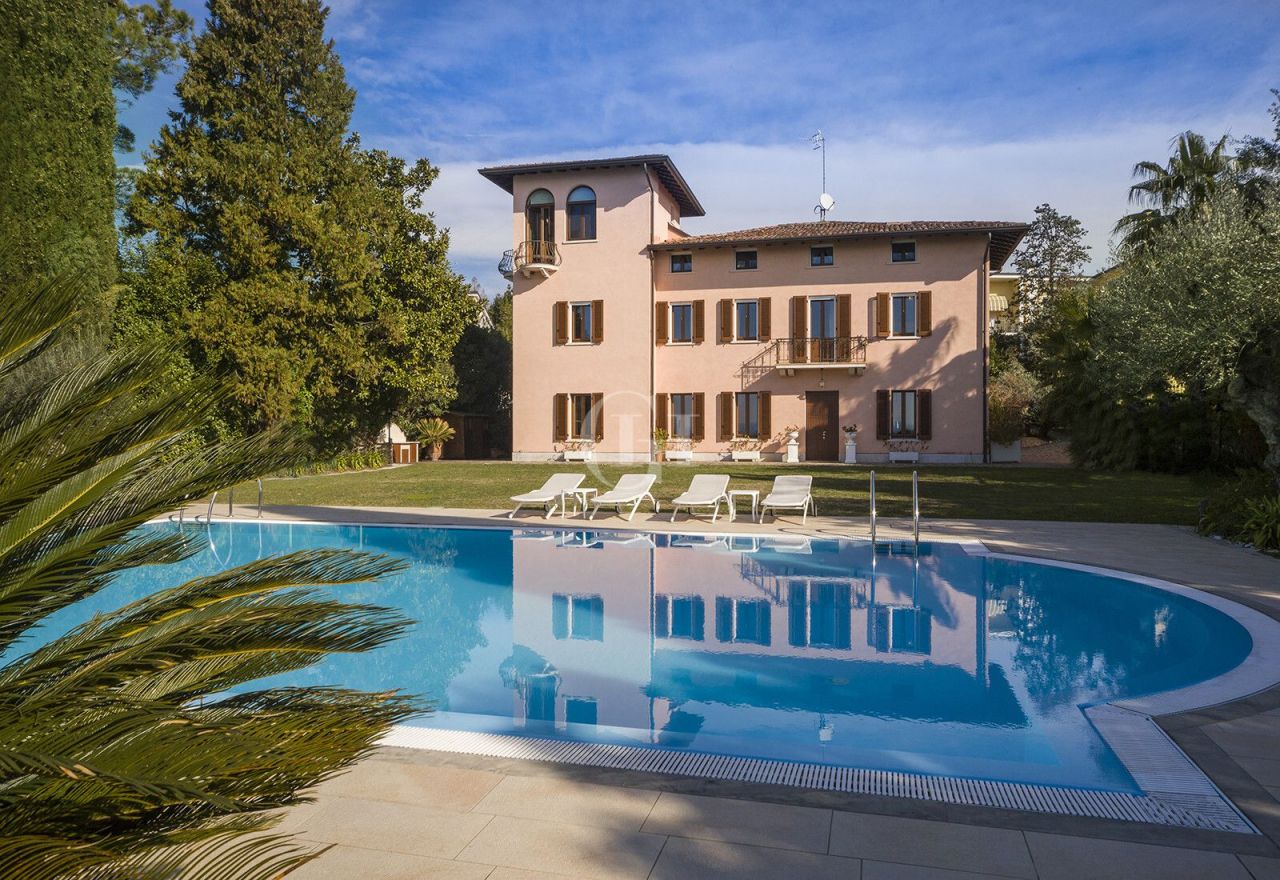 Villa sul Lago di Garda, Italia, 457 m² - foto 3