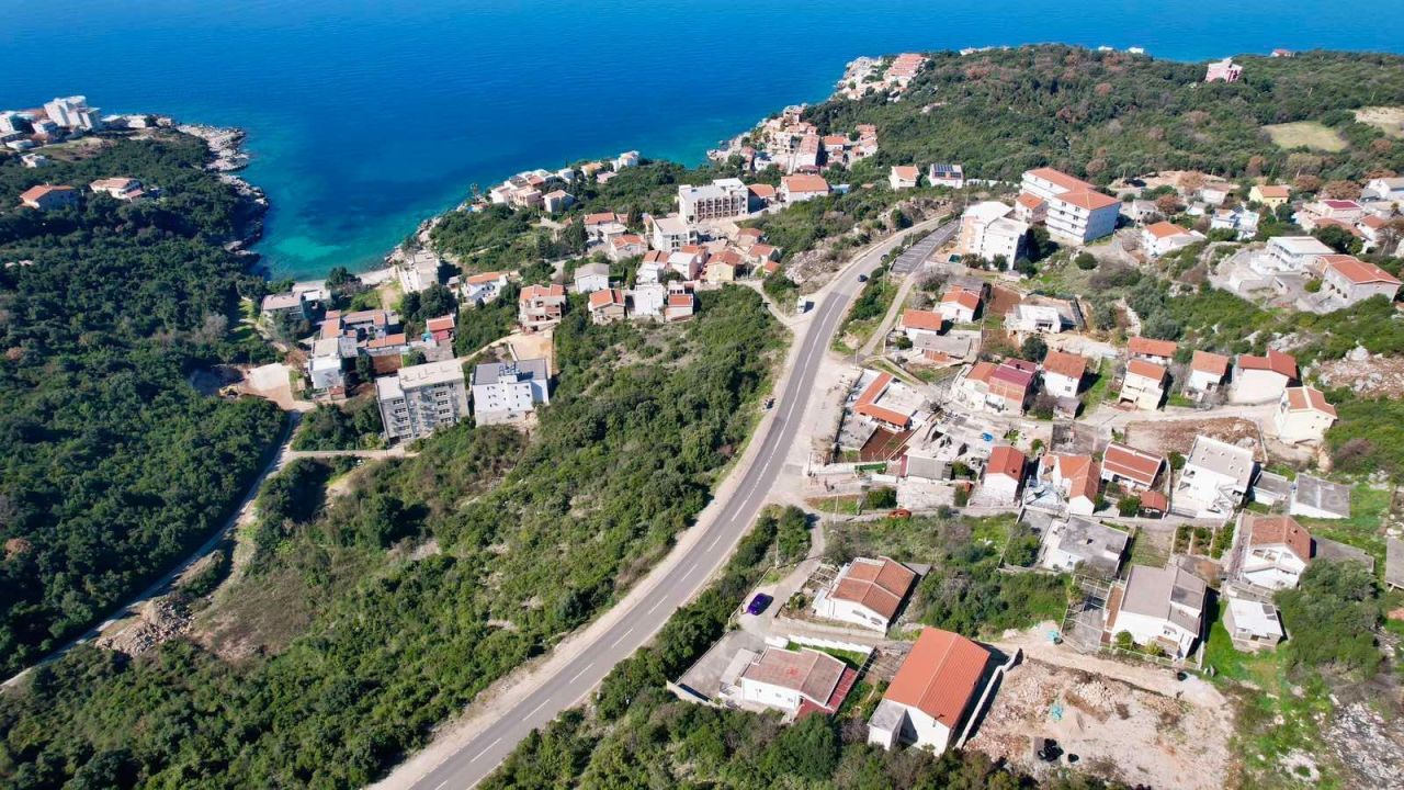 Grundstück in Utjeha, Montenegro, 564 m² - Foto 1