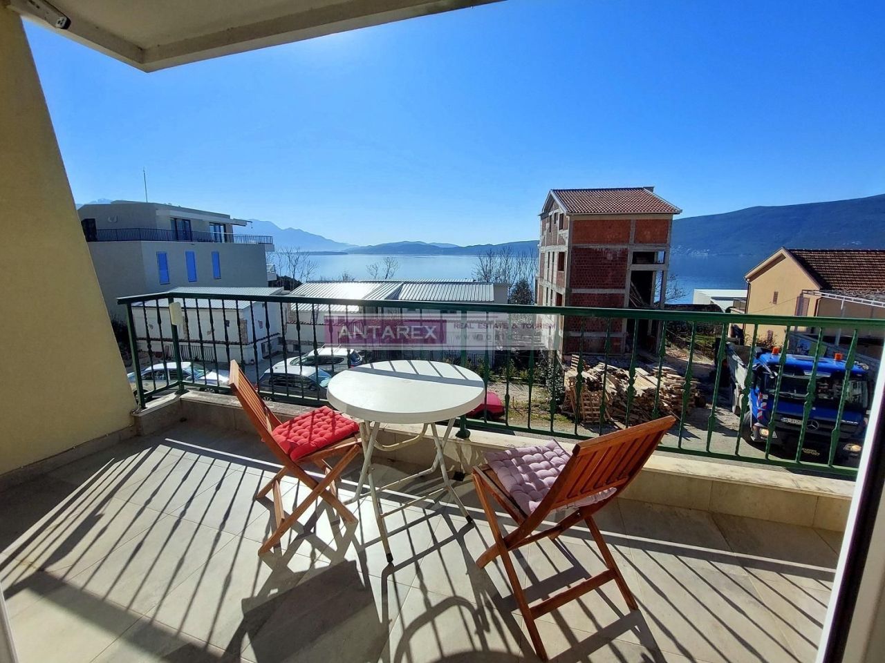 Apartamento en Bijela, Montenegro, 73 m² - imagen 1
