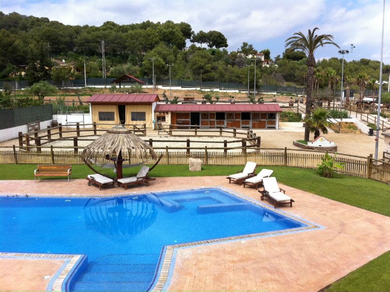 Chalet in Cubelles, Spain, 1 000 m² - picture 1