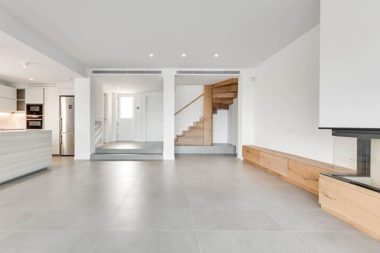 Chalet on Costa Brava, Spain, 254 m² - picture 7