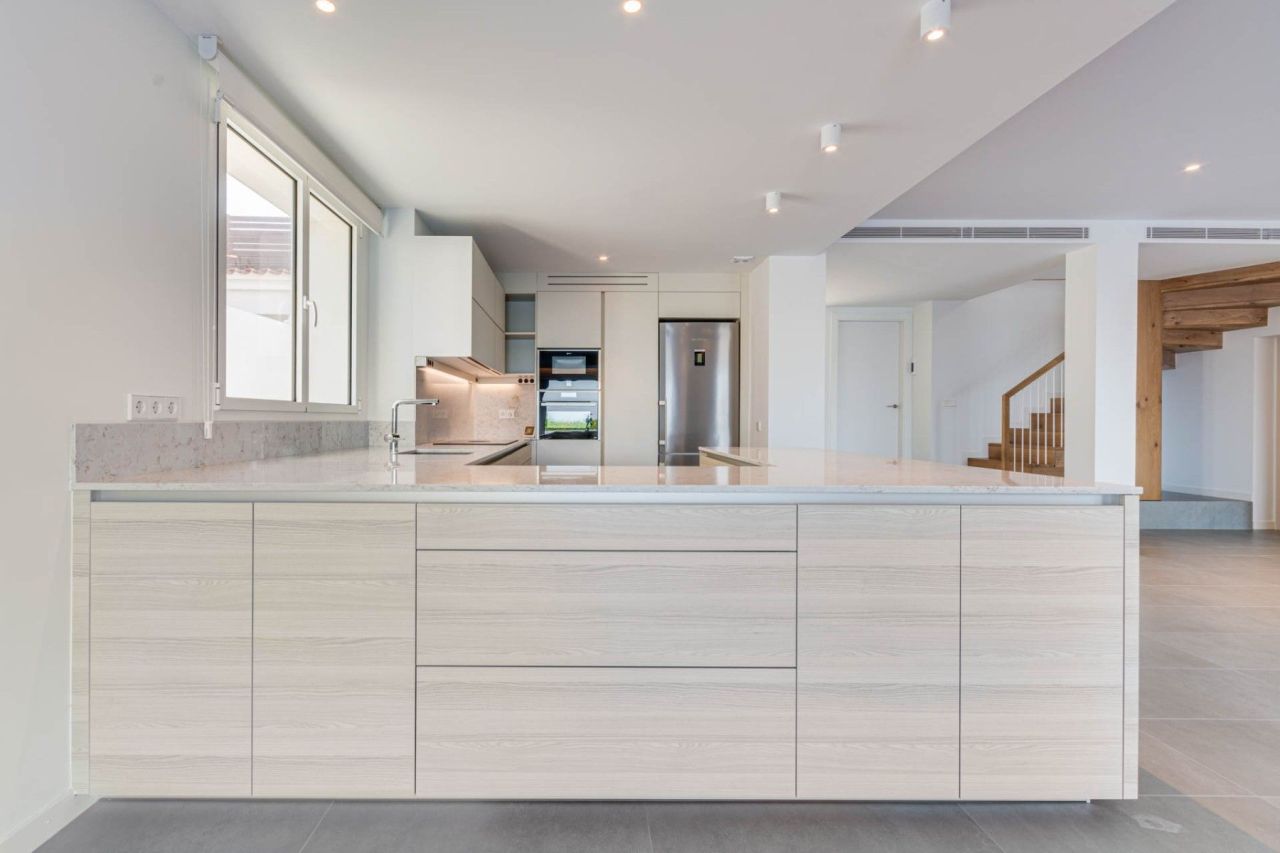 Chalet on Costa Brava, Spain, 254 m² - picture 8