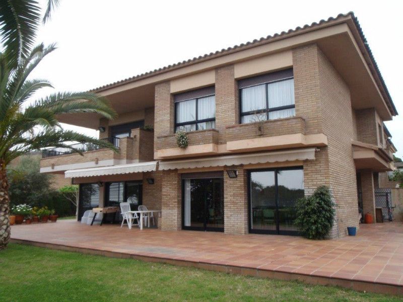 Chalet in Lloret de Mar, Spain, 500 m² - picture 10