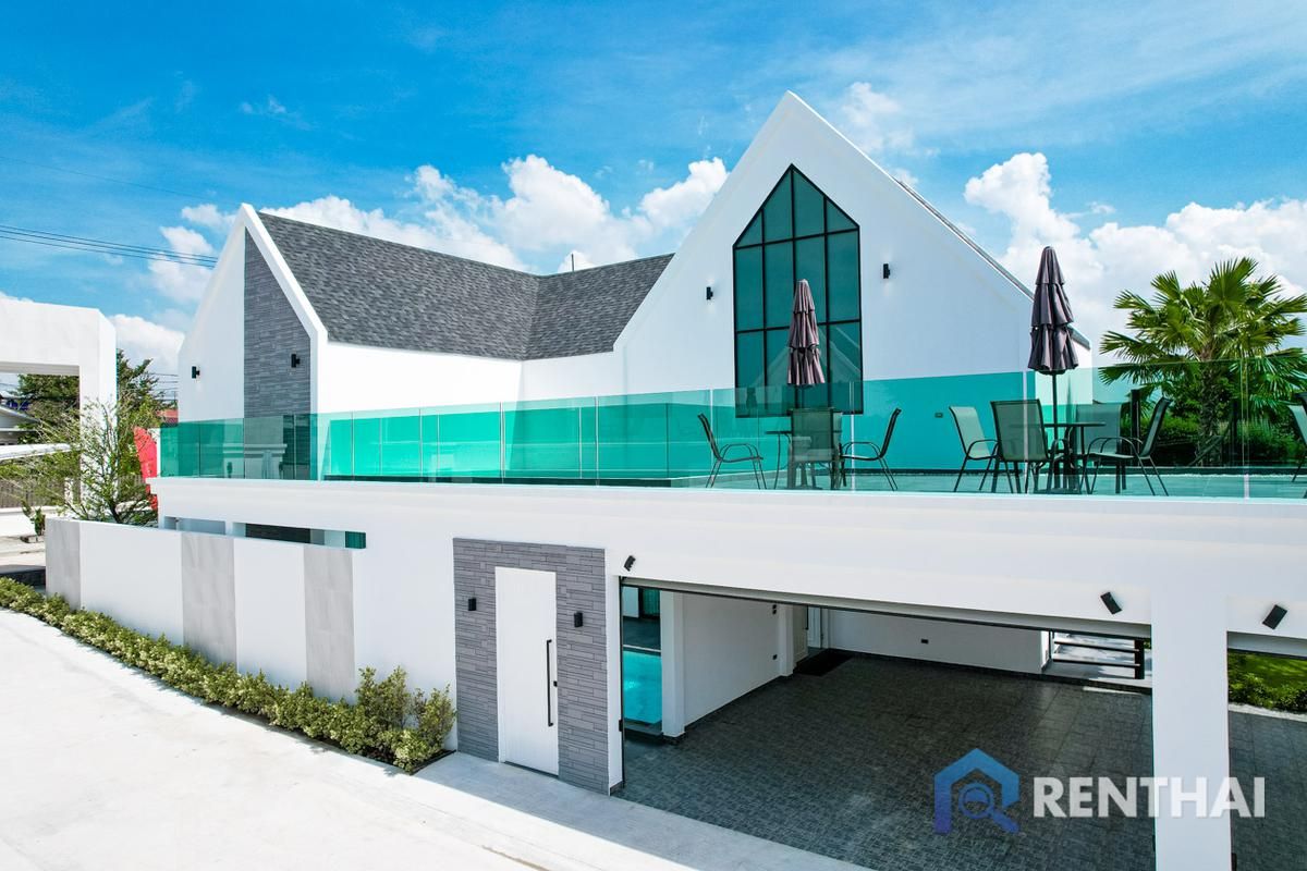 Villa in Pattaya, Thailand, 296 m² - picture 1