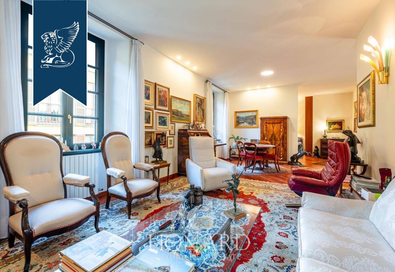 Apartamento en Milán, Italia, 195 m² - imagen 1