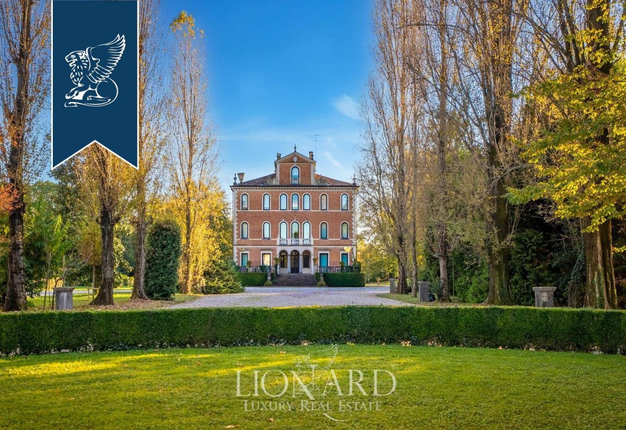 Villa in Treviso, Italy, 1 200 m² - picture 3