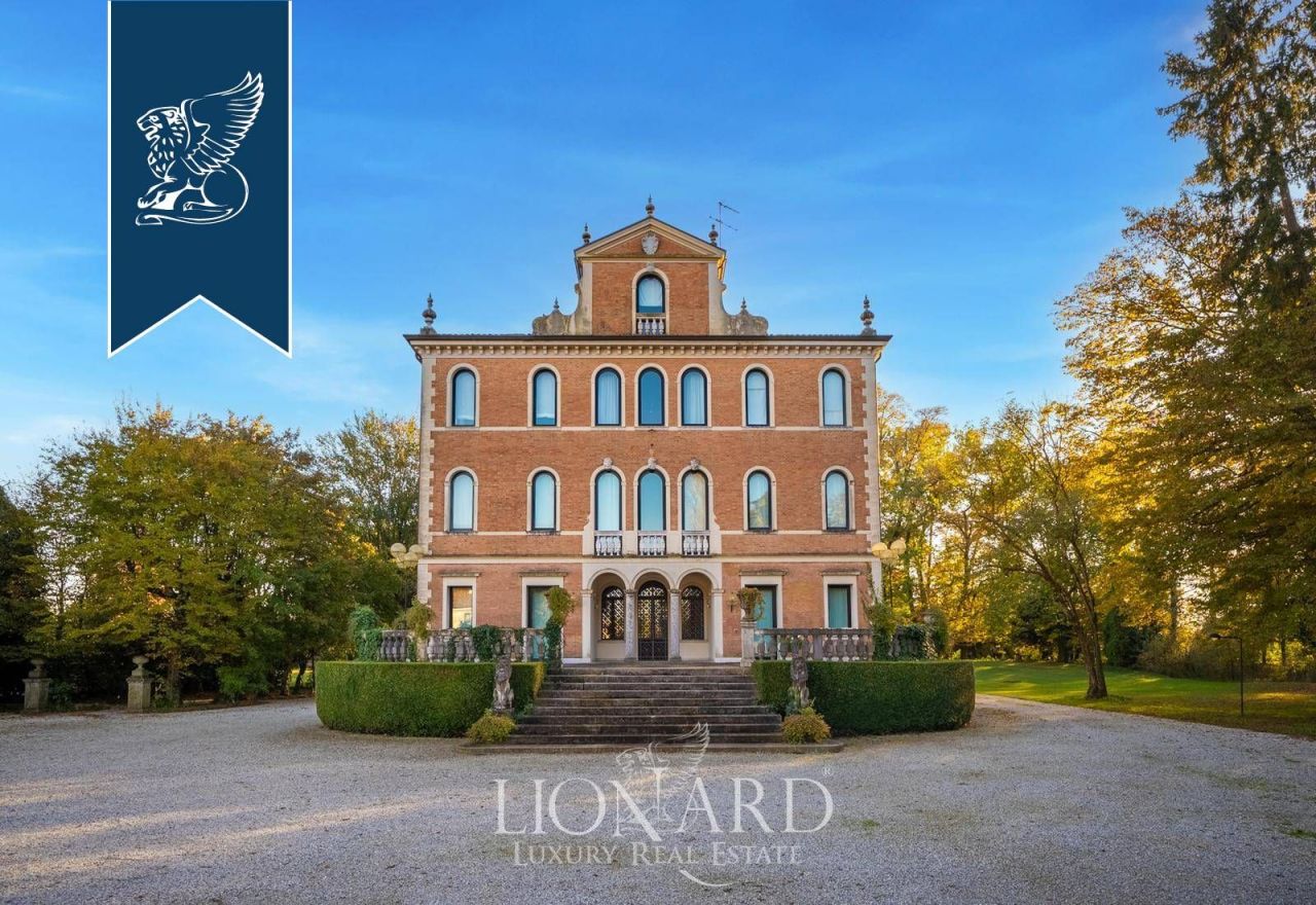 Villa in Treviso, Italy, 1 200 m² - picture 4