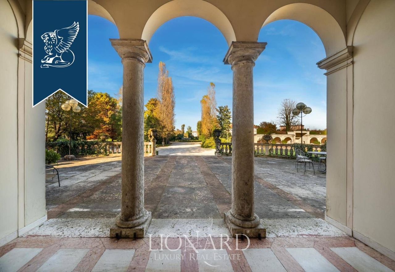 Villa in Treviso, Italy, 1 200 m² - picture 7