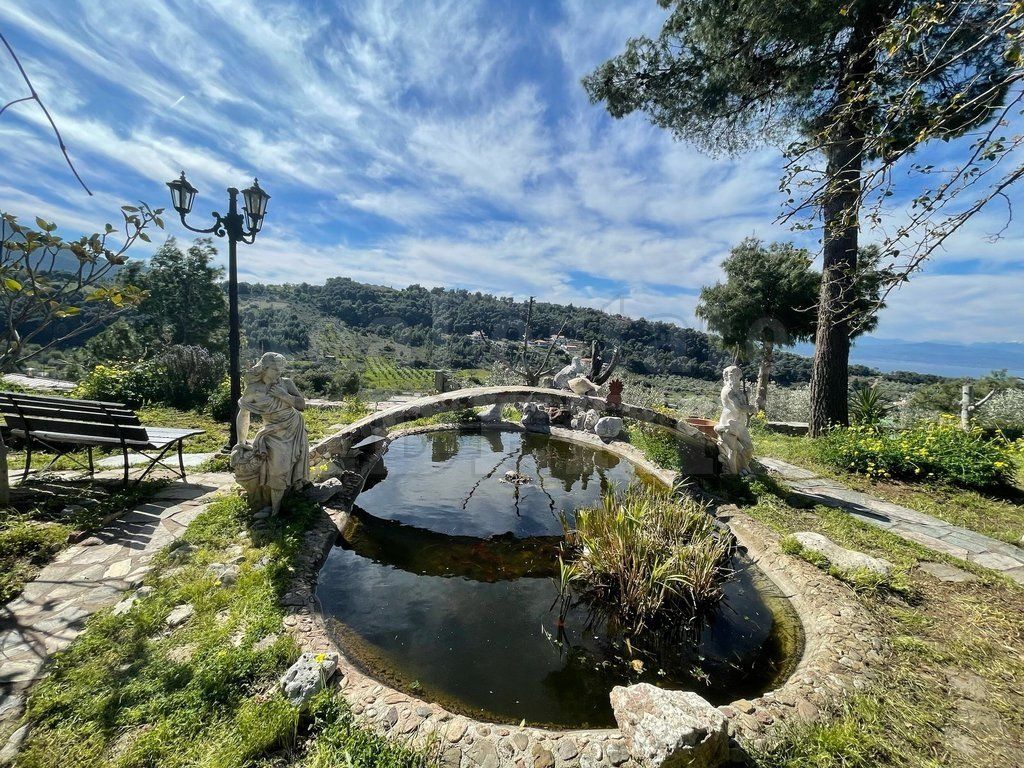 Casa en Loutraki, Grecia, 150 m² - imagen 14