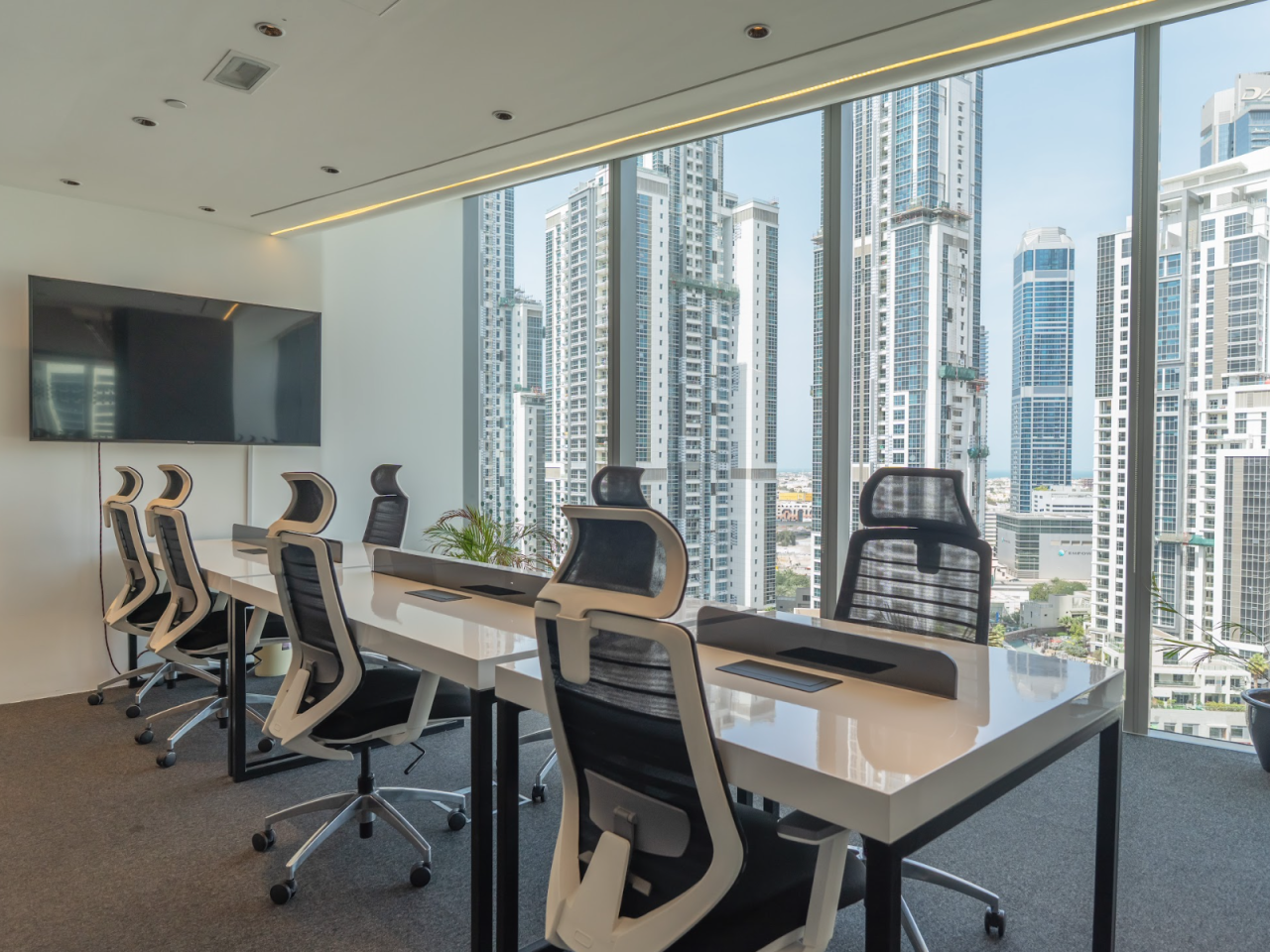 Oficina en Dubái, EAU, 281 m² - imagen 1