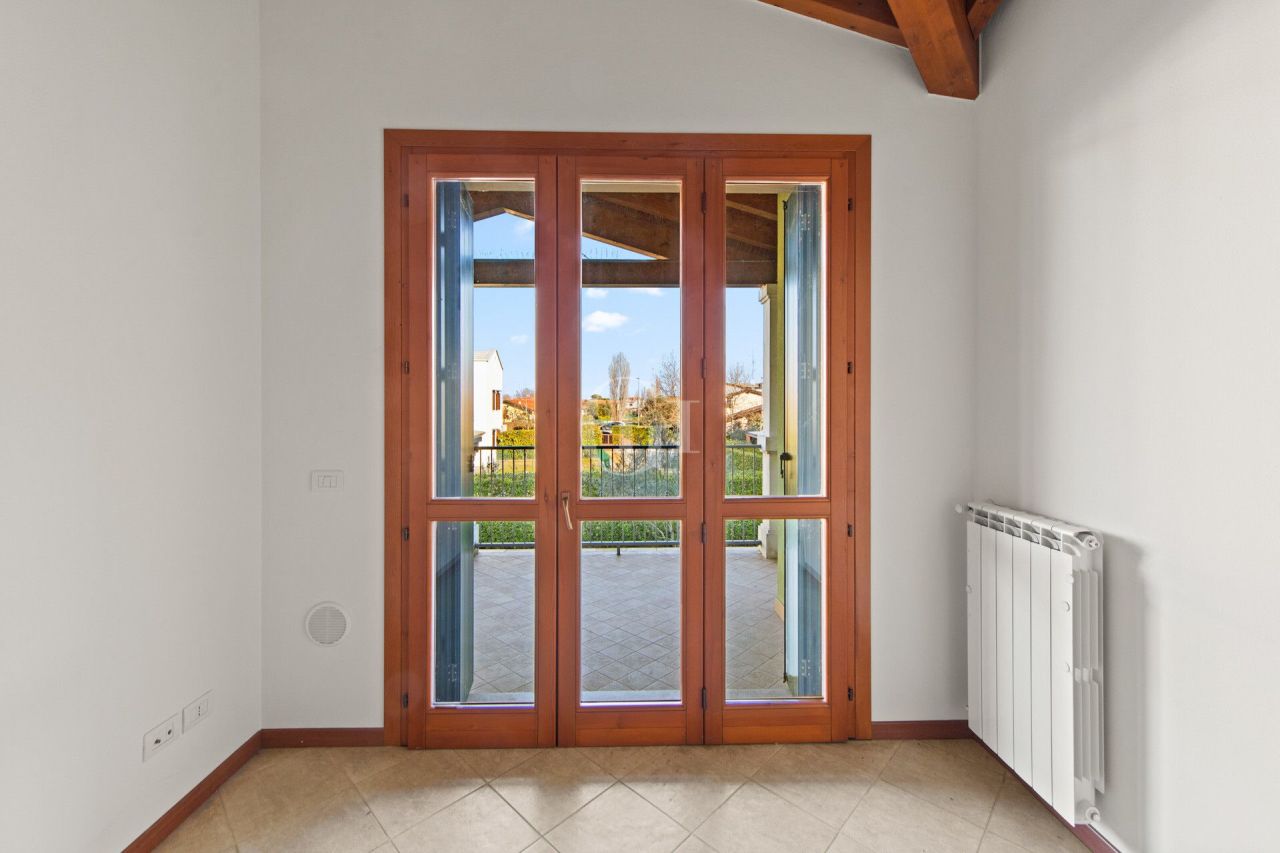 Apartment on Lake Garda, Italy, 60 m² - picture 5