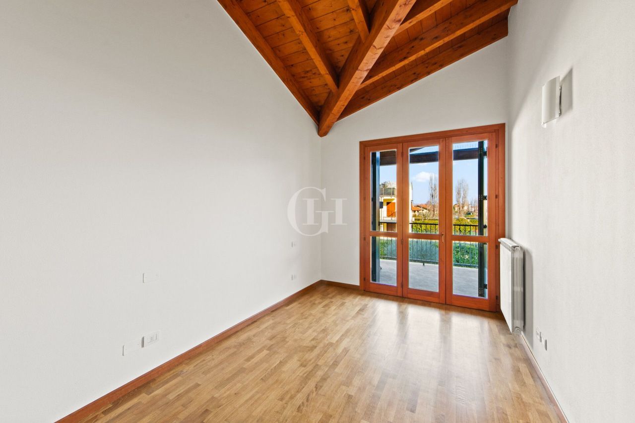 Apartment on Lake Garda, Italy, 60 m² - picture 10