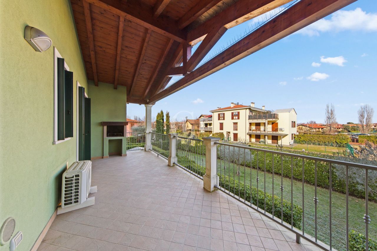 Apartment on Lake Garda, Italy, 60 m² - picture 13