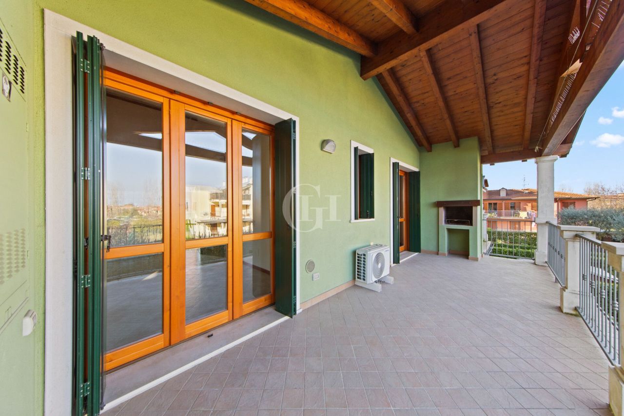Apartment on Lake Garda, Italy, 60 m² - picture 14