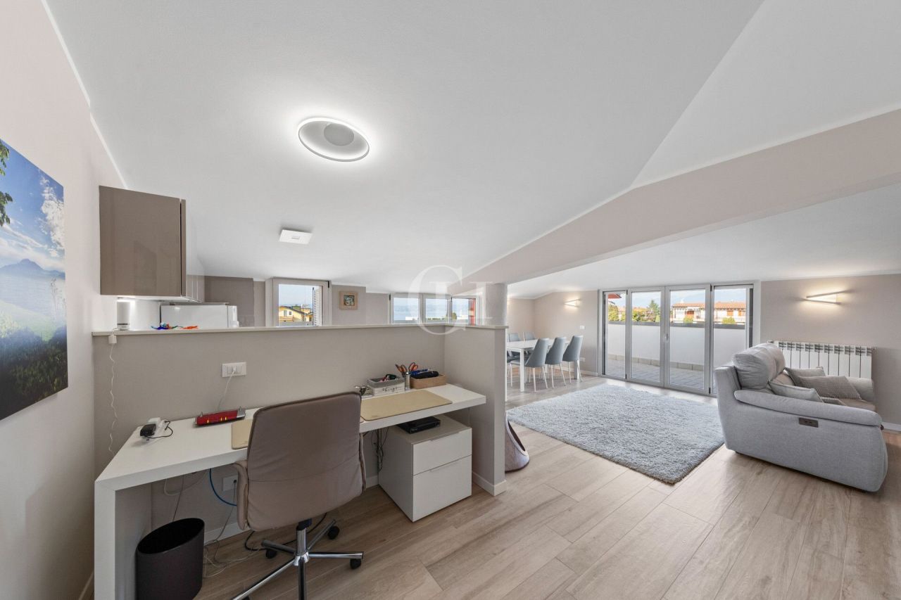 Attico sul Lago di Garda, Italia, 92 m² - foto 6