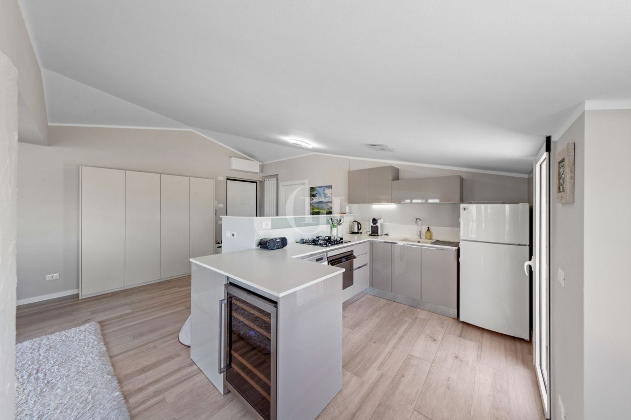 Attico sul Lago di Garda, Italia, 92 m² - foto 5