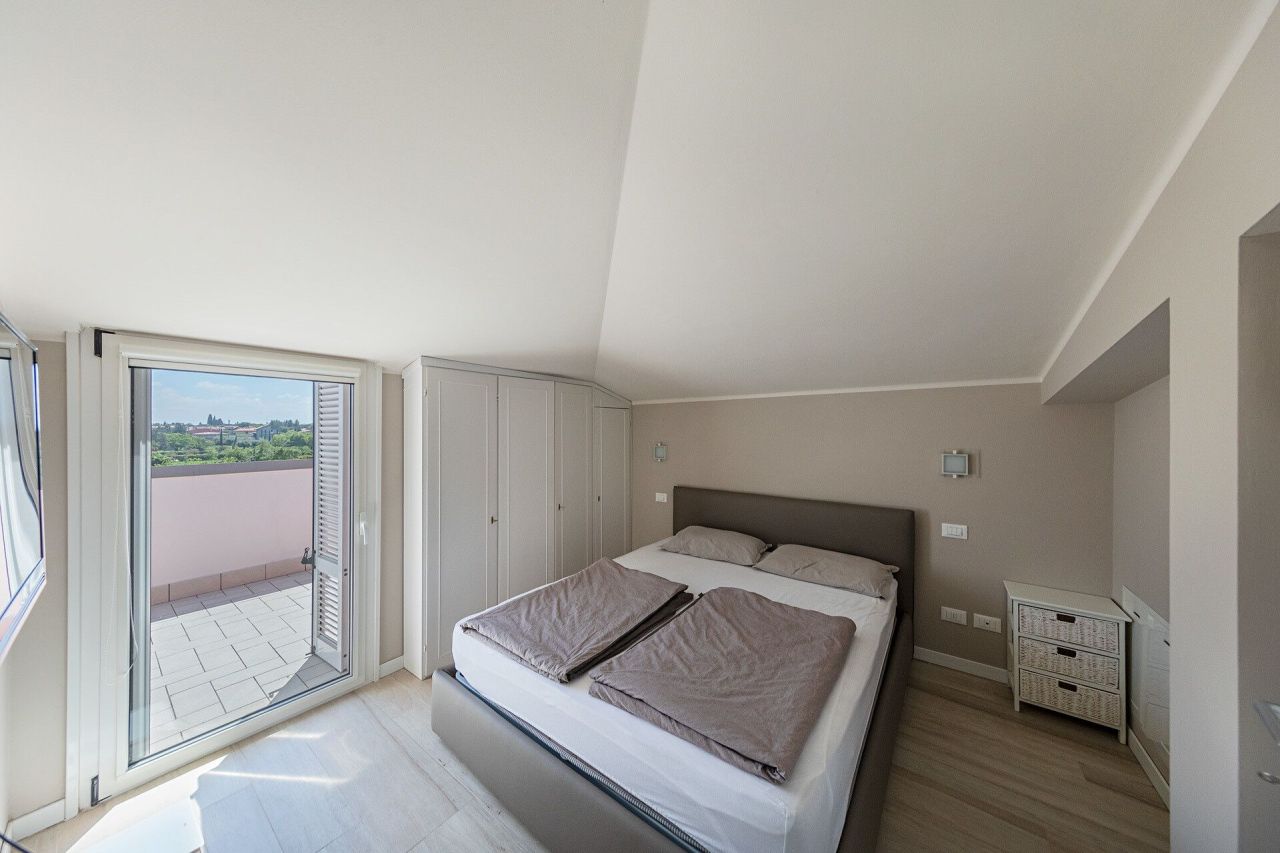Attico sul Lago di Garda, Italia, 92 m² - foto 7