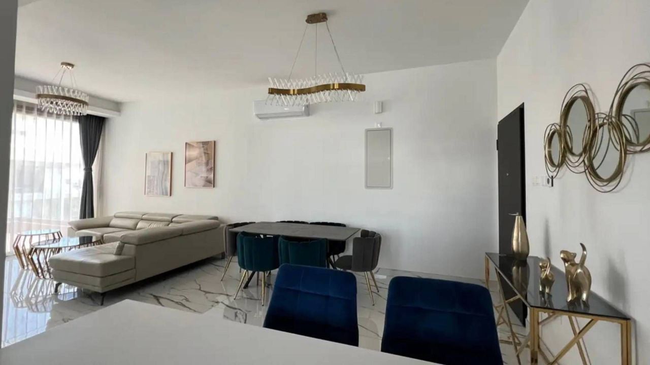 Flat in Agios Athanasios, Cyprus, 100 m² - picture 1