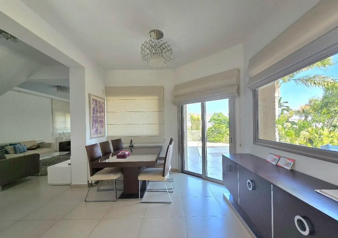 Casa a Agios Athanasios, Cipro, 280 m² - foto 8