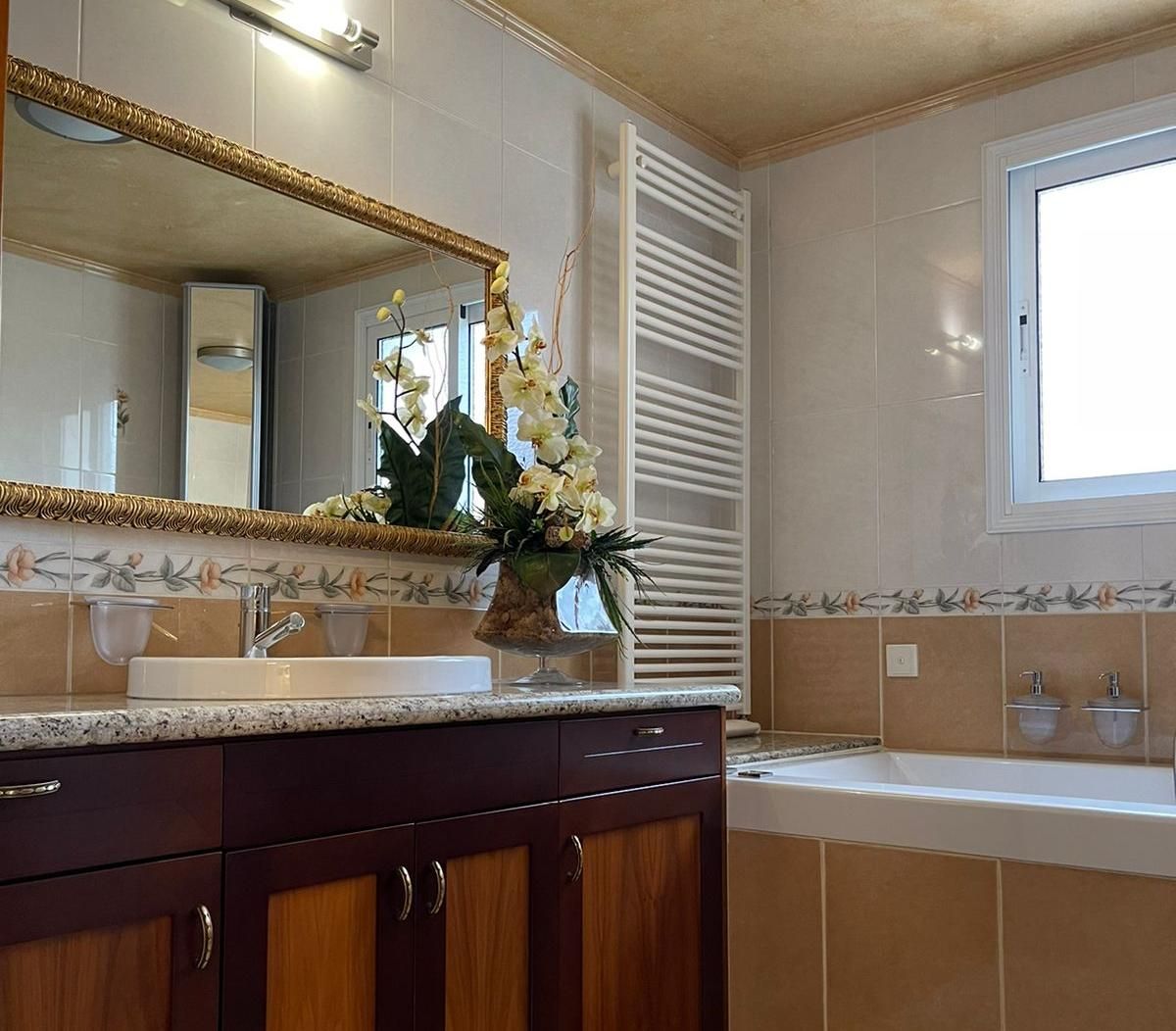 Casa a Mouttagiaka, Cipro, 338 m² - foto 10