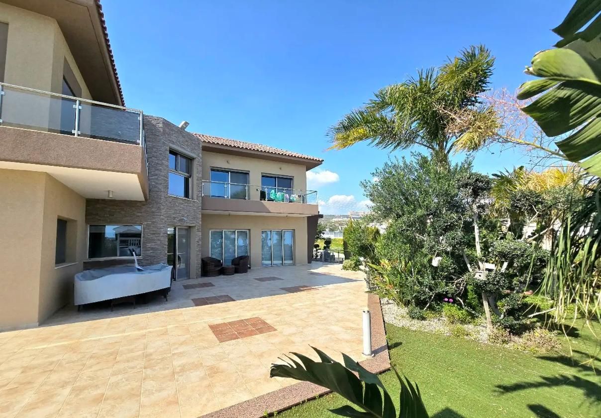 Casa a Agios Athanasios, Cipro, 280 m² - foto 13