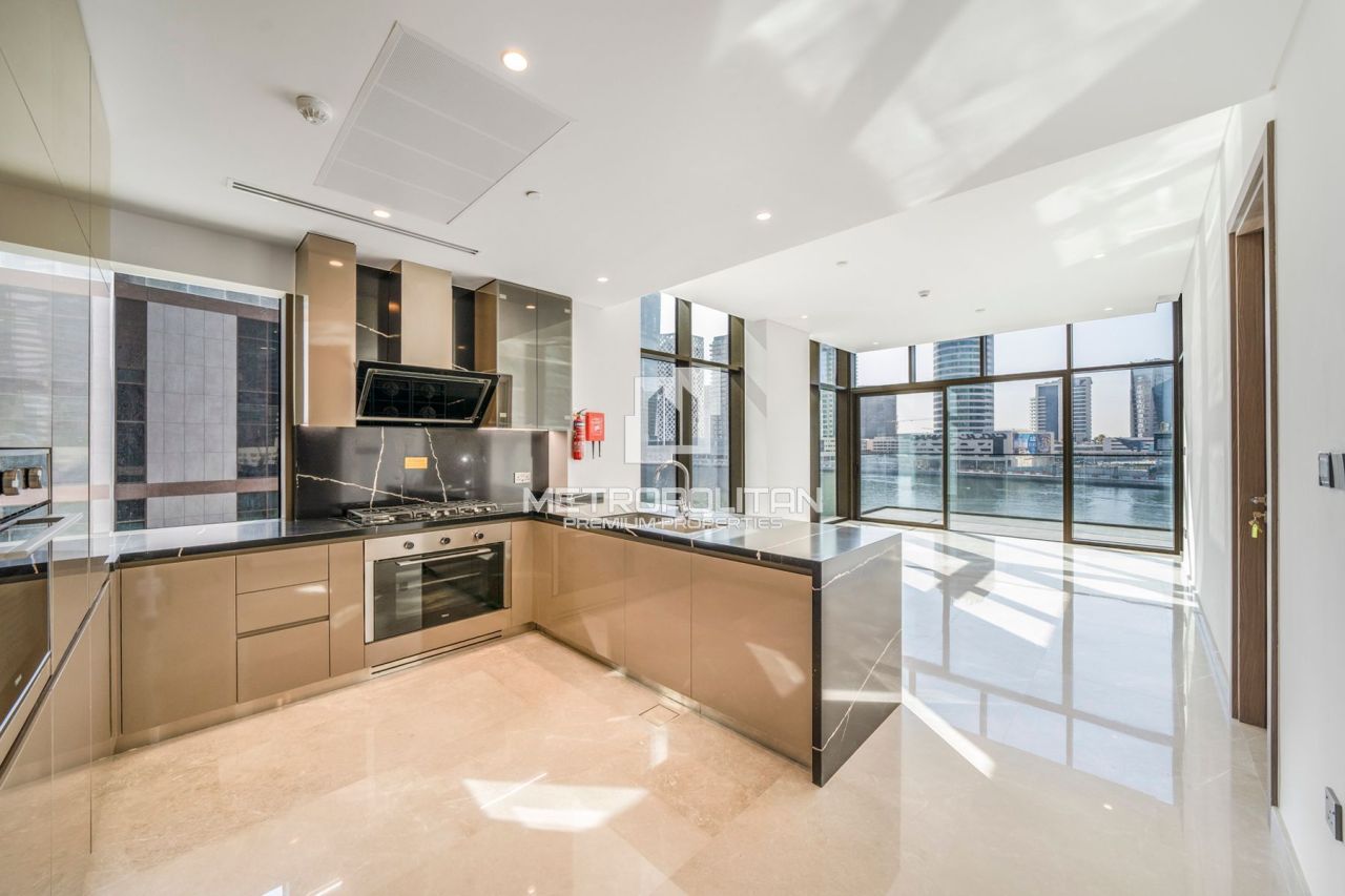 Appartamenti a Dubai, EAU, 201 m² - foto 1