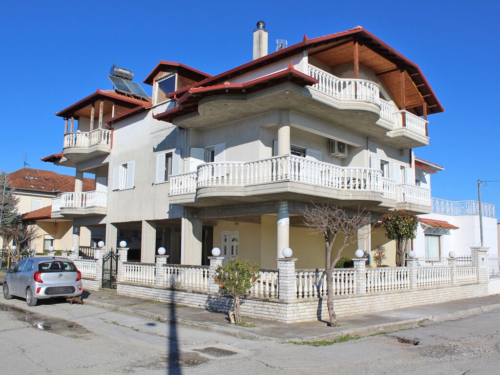 Maison à Piérie, Grèce, 300 m² - image 1
